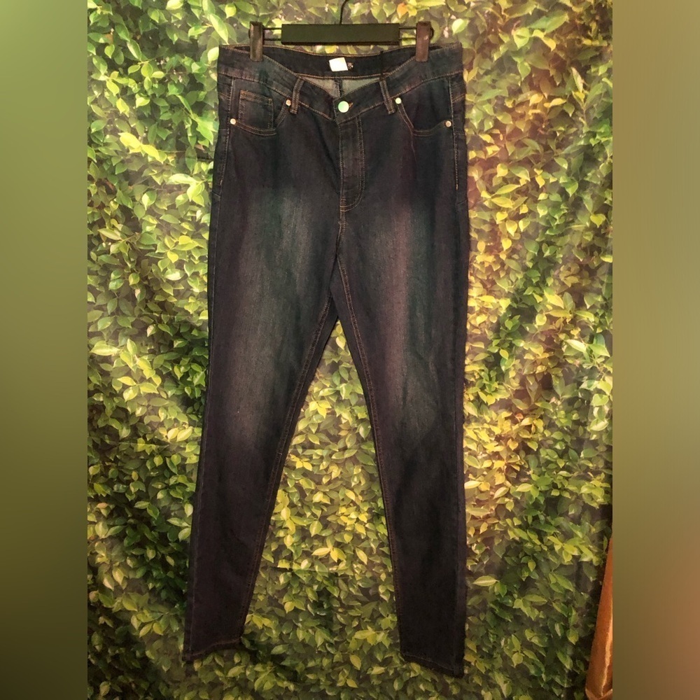 Women's Dark Blue Jeans
